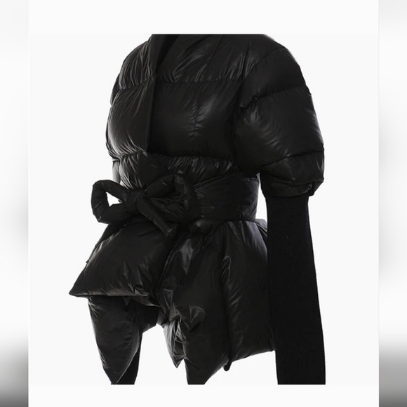 AKIRA Black Puffer Jacket - Picture 1 of 6
